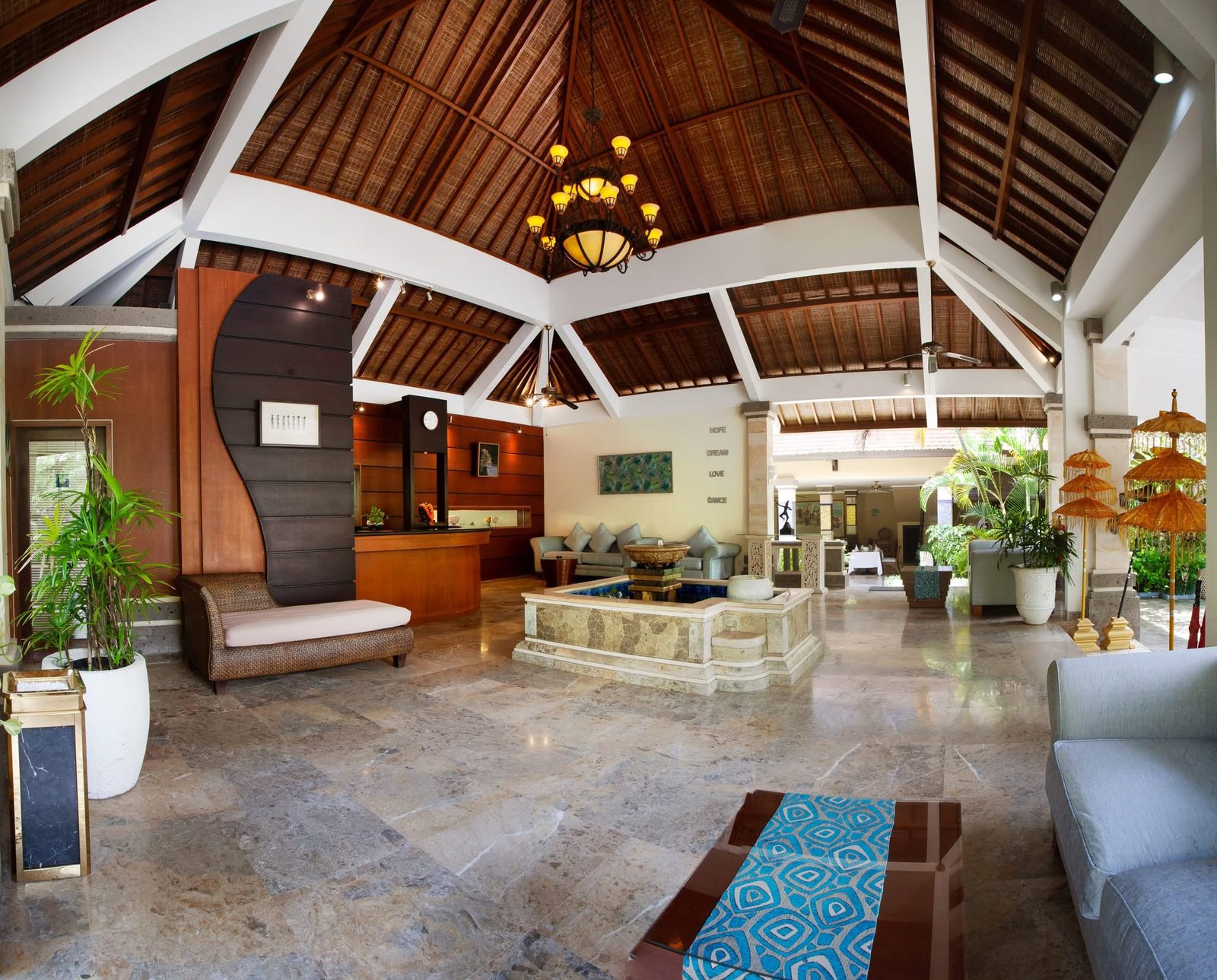 Grand entrance hall with traditional alang-alang roof